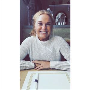 Meet your Posher, Dixie